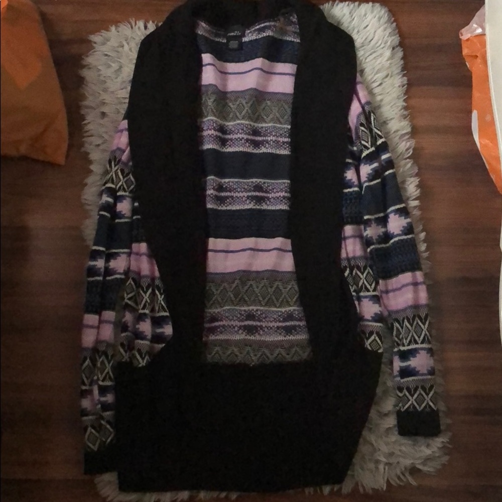 Rue 21 Tribal Print Cardigan 💜💙